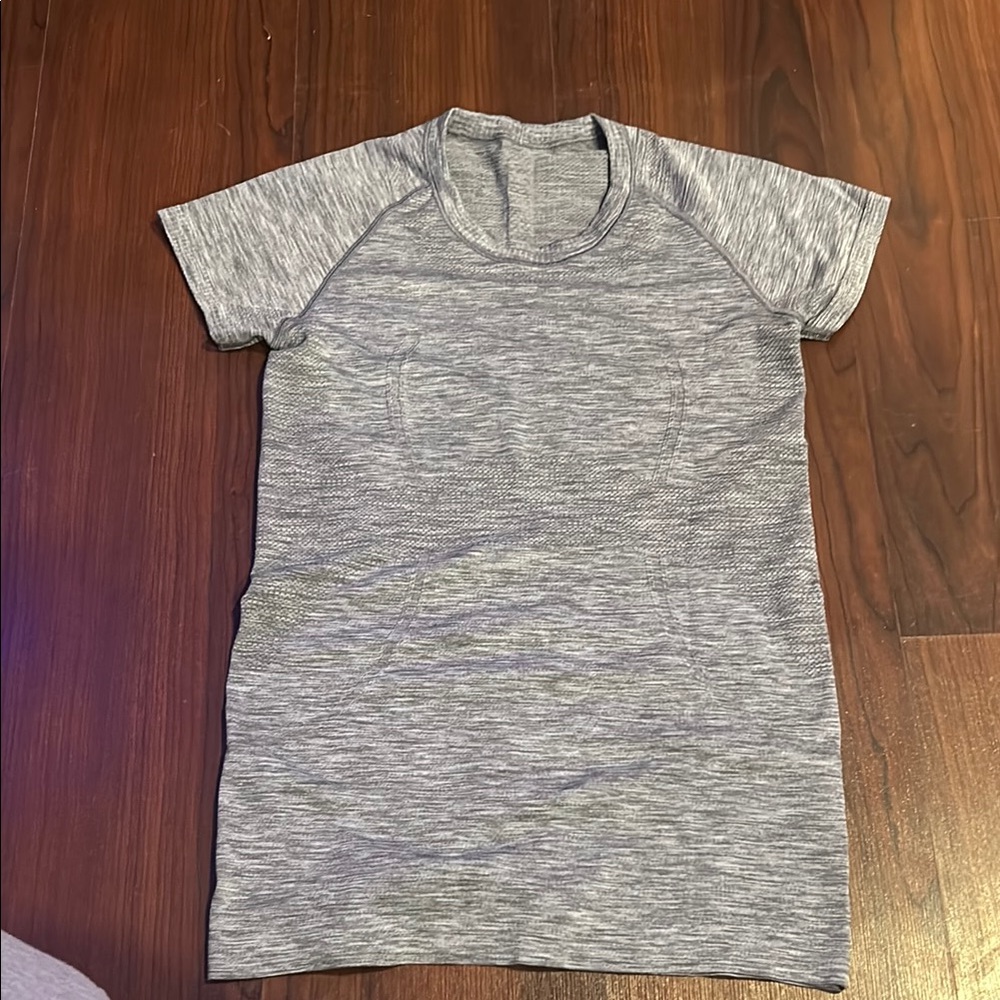 Lululemon Athletica Gray swiftly Short Sleeve Tee